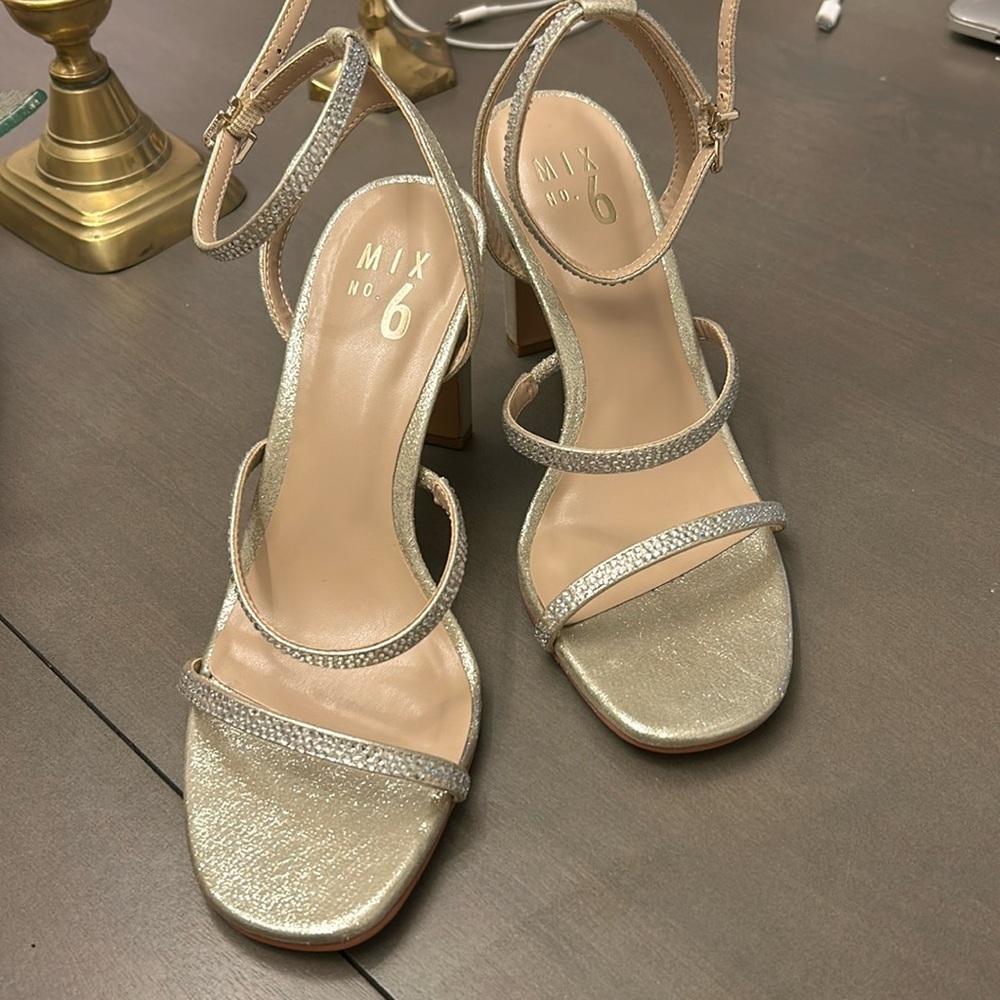 Mix no. 6 Aliciana heeled sandal size 7